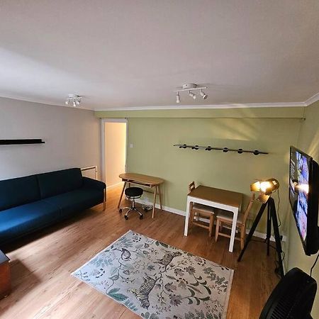 Peaceful And Elegant Apartment London Bagian luar foto