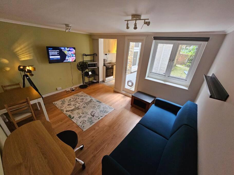 Peaceful And Elegant Apartment London Bagian luar foto